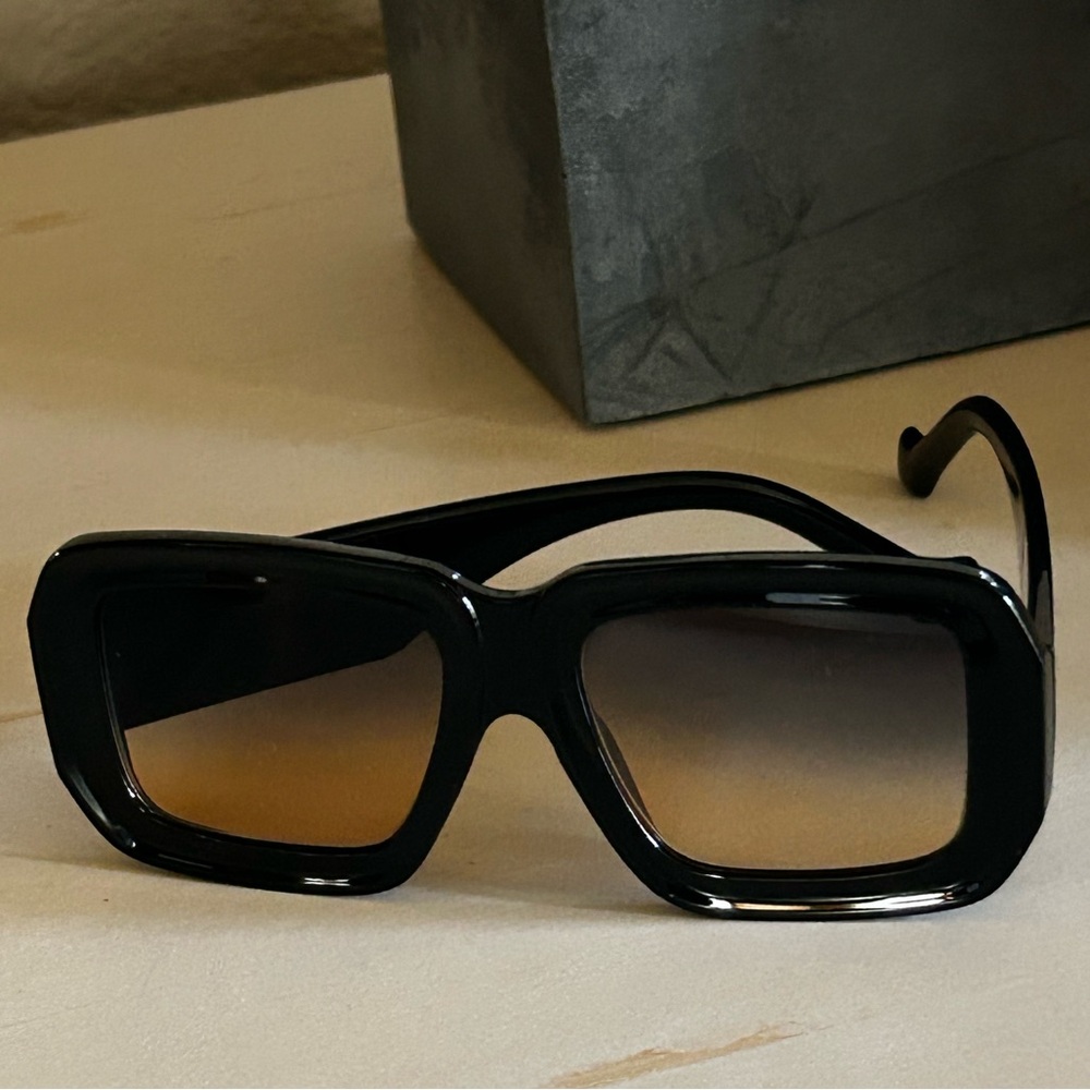 Classy Black Oversized Ombre Sunglasses shaded Dark to Light Lenses NWOT - Picture 6 of 15